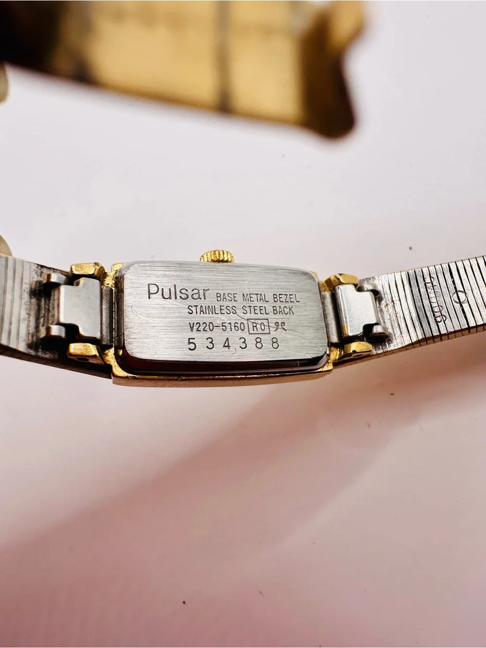 Pulsar Vintage Gold Tank Watch V220-5160 New Battery